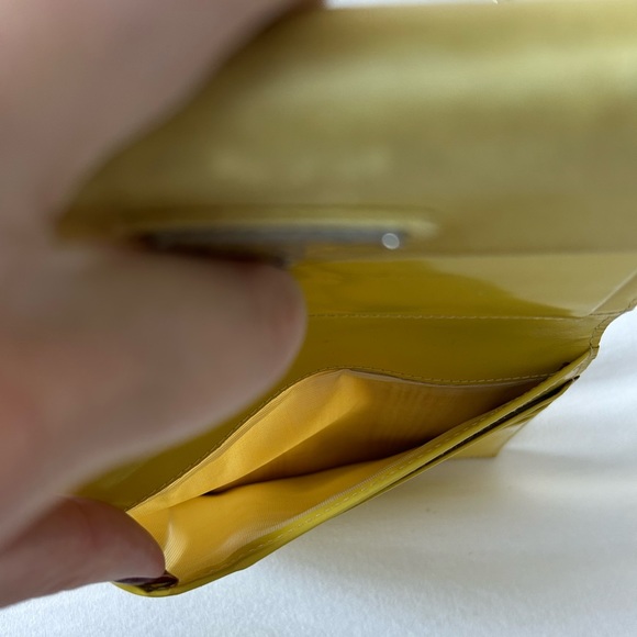 Authentic Prada Women’s Clutch/Wallet/Small shoulder bag with chain - Picture 6 of 8